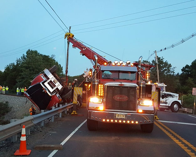 Camp Auto wrecker on a recovery job