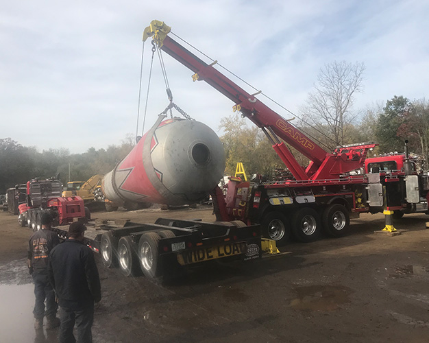 Camp Auto wrecker on a recovery job