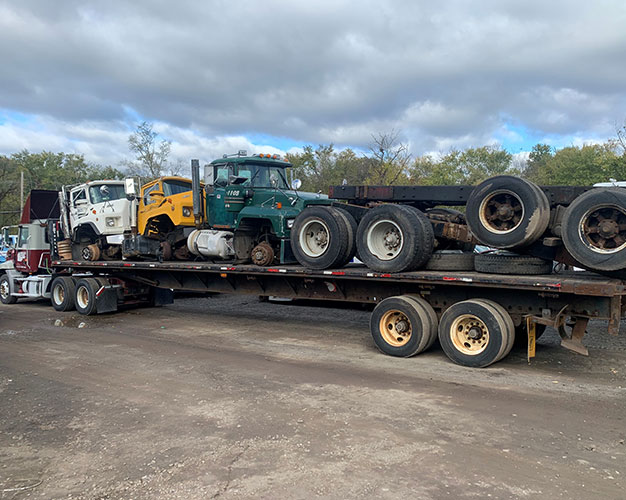 Camp Auto wrecker on a recovery job