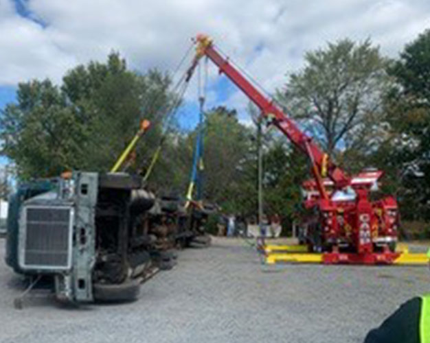Camp Auto wrecker on a recovery job