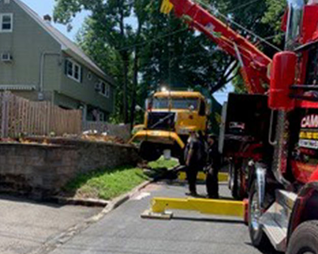 Camp Auto wrecker on a recovery job